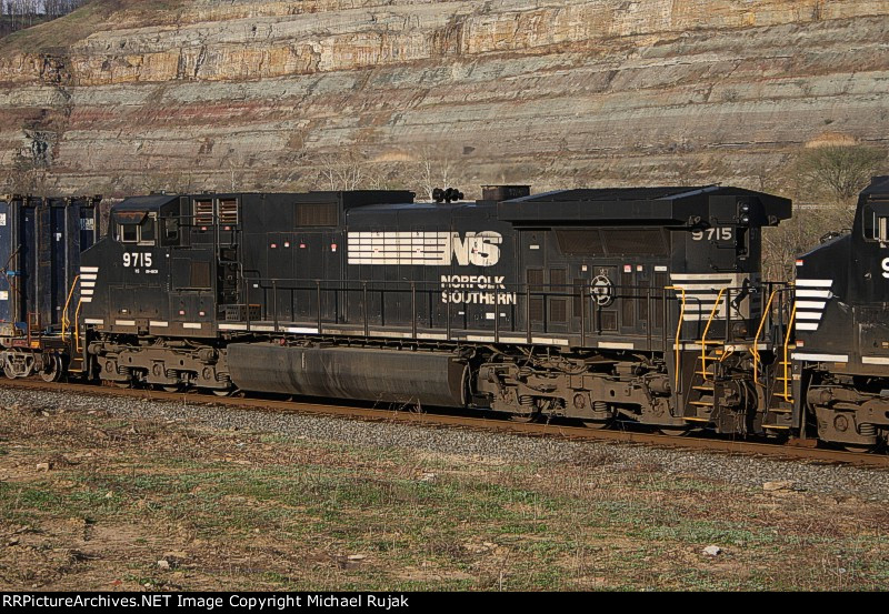 NS 9715